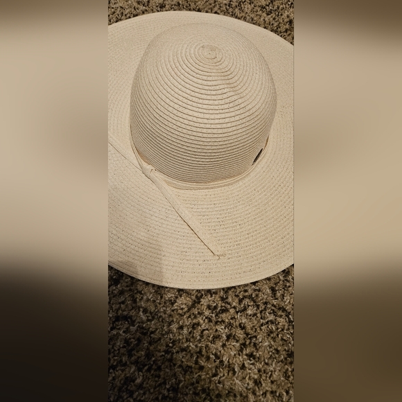 Sun Hat - Picture 3 of 3